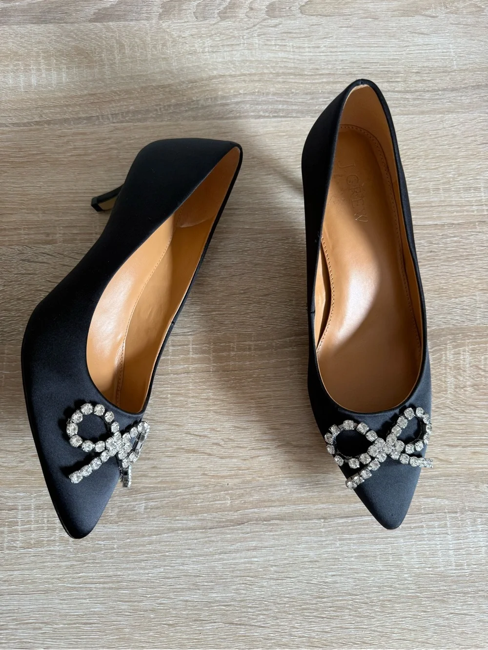 J Crew Crystal Bow black satin Kitten Heels Women’s Sz 7